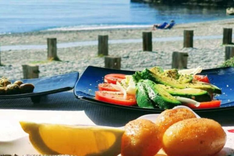 comida en la playa de cantarriján